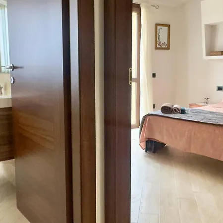 Maria Kır Evi *