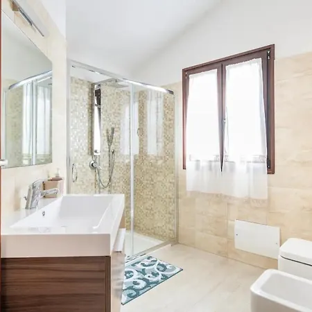 Maria Kır Evi *